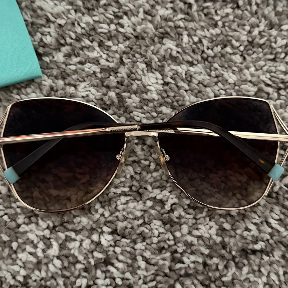 TIFFANY & CO. TF3072 6021/3B Butterfly Frame Sunglasses - Picture 6 of 12
